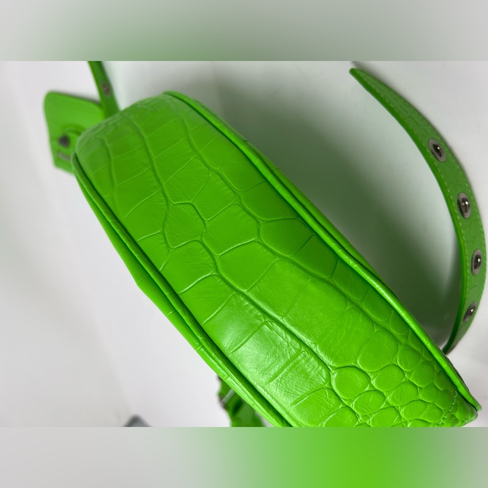 New Balenciaga Le Cagole XS studded neon croc-effect leather bag - Picture 6 of 13